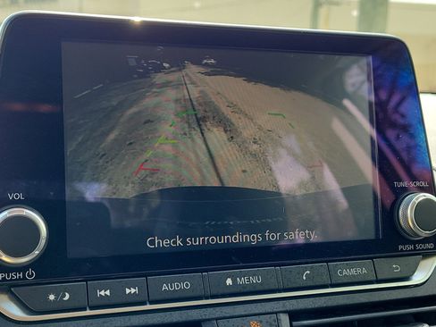 Used 2024 Nissan Altima 2.5 SV image 29