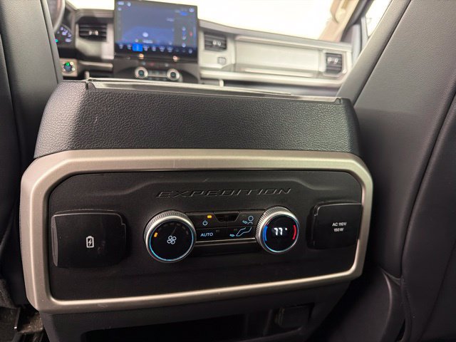 Used 2024 Ford Expedition XLT RWD image 33