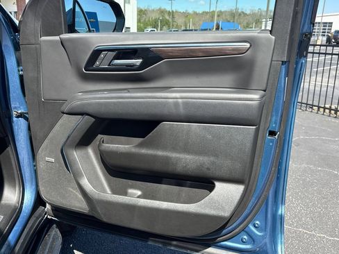 Used 2025 Chevrolet Tahoe Premier image 15