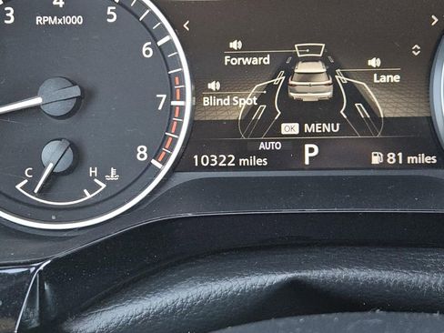 Used 2024 Nissan Pathfinder SV image 18