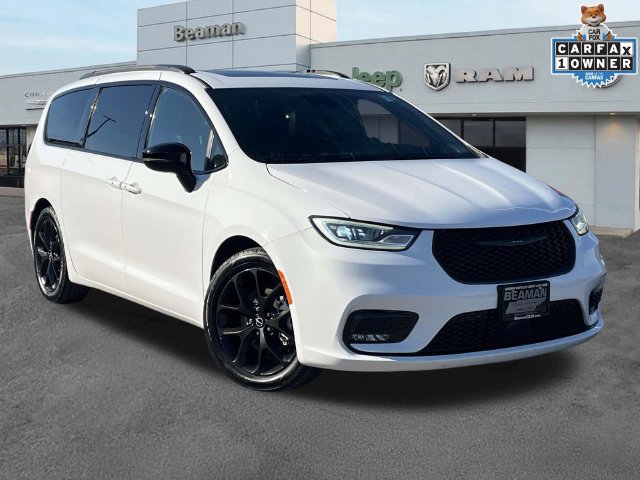 Used 2025 Chrysler Pacifica Limited FWD 360° Tour