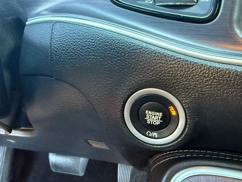 Used 2018 Dodge Challenger SXT w/ Blacktop Package image 20