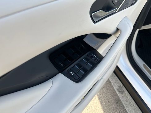 Used 2024 Jaguar I-PACE R-Dynamic HSE AWD/4WD image 16