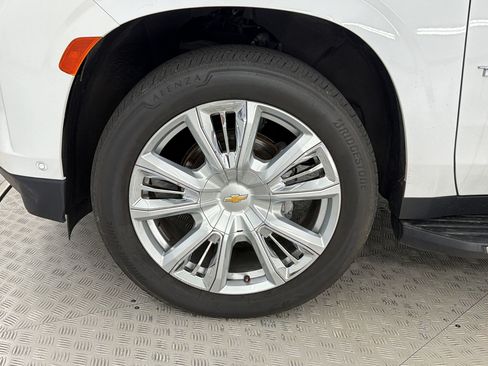 Used 2023 Chevrolet Tahoe High Country w/ Advanced Technology Package AWD/4WD image 13