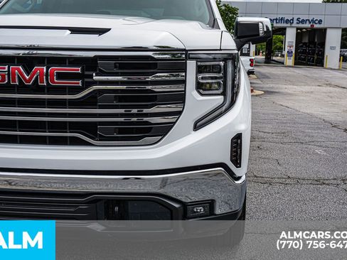 Used 2025 GMC Sierra 1500 SLT RWD image 18