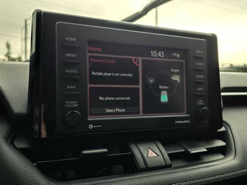 Used 2022 Toyota RAV4 LE image 28