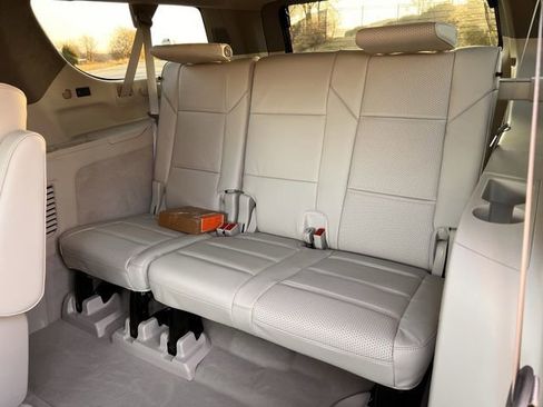 Certified 2025 Cadillac Escalade ESV Sport Platinum w/ LPO, ONYX Package image 29