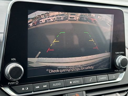 Used 2020 Nissan Altima 2.5 SR w/ Premium Package FWD image 19