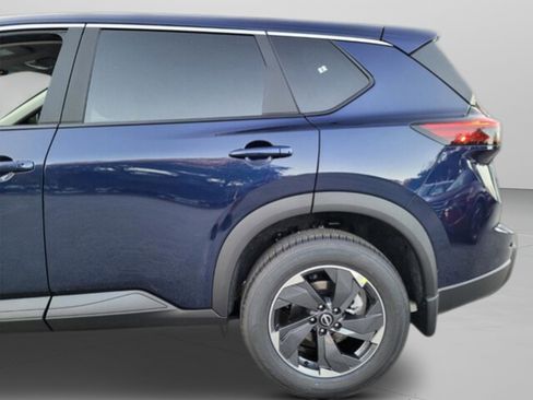New 2026 Nissan Rogue SV image 8