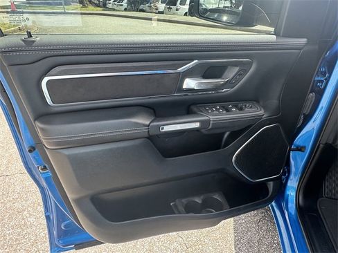 Used 2025 RAM 1500 Laramie image 10