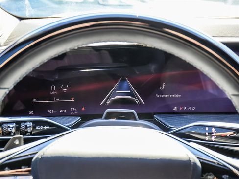 Used 2025 Cadillac Escalade IQ Sport 2 image 39