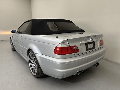 Used 2005 BMW M3 Convertible image 3