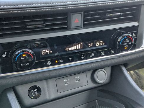 New 2026 Nissan Rogue SV AWD/4WD image 22