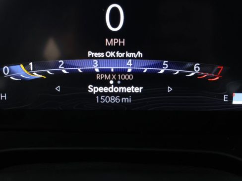 Used 2023 Jeep Grand Cherokee Laredo image 13