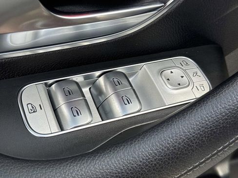 Used 2022 Mercedes-Benz GLE 350 4MATIC image 21