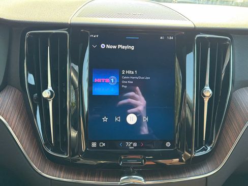 Certified 2023 Volvo XC60 B5 Plus w/ Protection Package Premier image 31