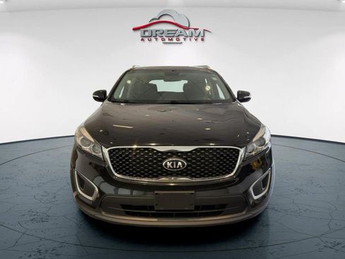 Used 2017 Kia Sorento FWD image 3