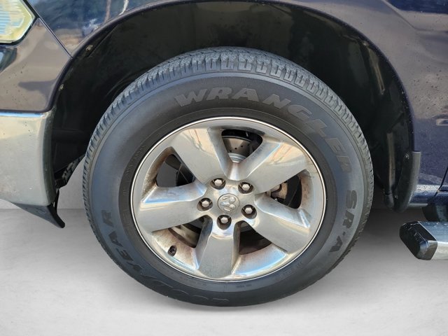 Used 2015 RAM 1500 Lone Star RWD image 28