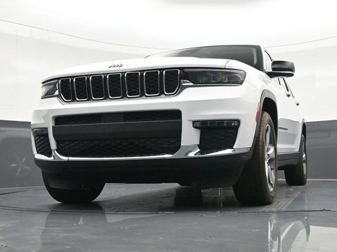 Used 2021 Jeep Grand Cherokee L Limited RWD image 31