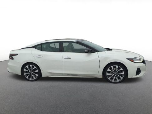 Used 2019 Nissan Maxima Platinum image 7