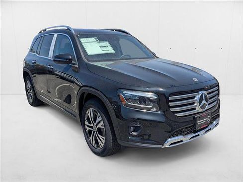 New 2025 Mercedes-Benz GLB 250 image 6