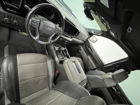 Used 2022 Chevrolet Silverado 1500 ZR2 w/ Technology Package image 16