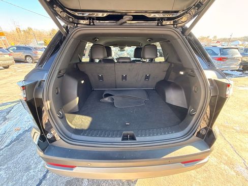 Used 2025 Chevrolet Equinox LT image 13