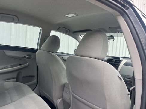 Used 2013 Toyota Corolla LE Special Edition image 18