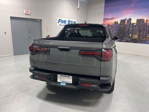 Used 2025 Hyundai Santa Cruz SEL FWD image 28