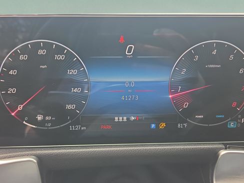 Used 2024 Mercedes-Benz GLB 250 image 24