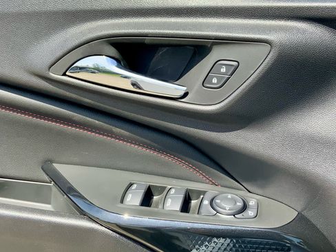 New 2026 Chevrolet Trax RS w/ Sunroof Package FWD image 46
