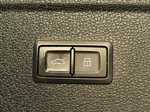 Certified 2023 Audi Q5 2.0T Premium Plus w/ Premium Plus Package image 12