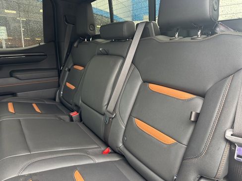 Used 2023 GMC Sierra 1500 AT4 w/ AT4 Preferred Package image 14