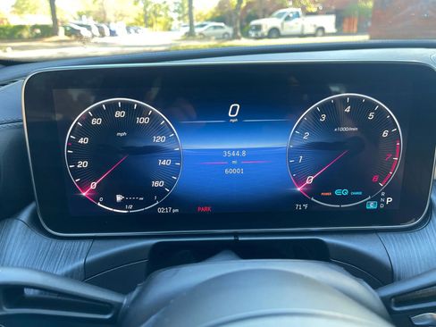 Used 2022 Mercedes-Benz C 300 Sedan image 17