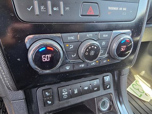 Used 2014 Chevrolet Traverse LT AWD/4WD image 22