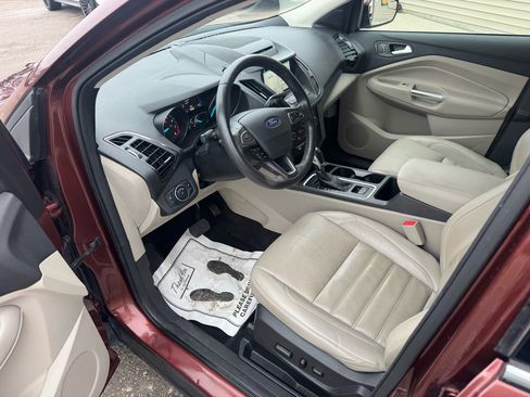 Used 2018 Ford Escape SEL image 11