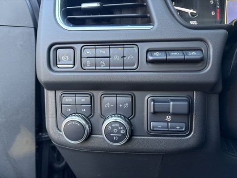 Used 2021 GMC Yukon AT4 w/ Rear Media and Nav Package image 37