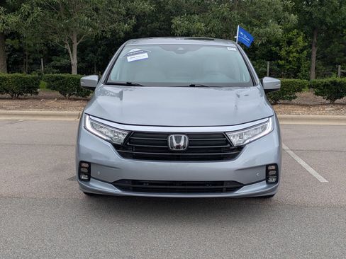 Used 2023 Honda Odyssey Elite image 9