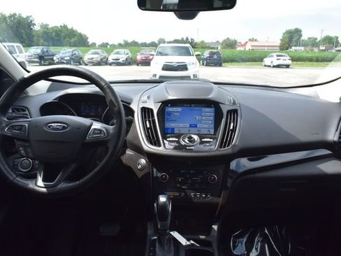Used 2019 Ford Escape Titanium AWD/4WD image 40