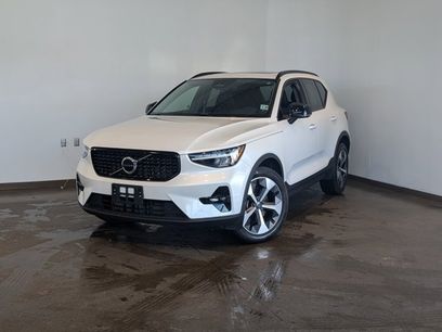 Used 2023 Volvo XC40 B5 Plus w/ Protection Package Premier