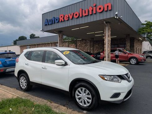 Used 2015 Nissan Rogue S FWD image 1