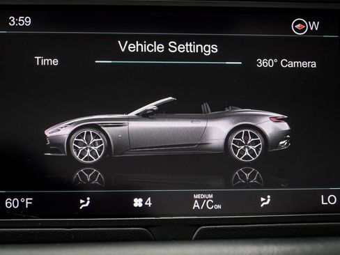 Used 2019 Aston Martin DB11 Volante image 38
