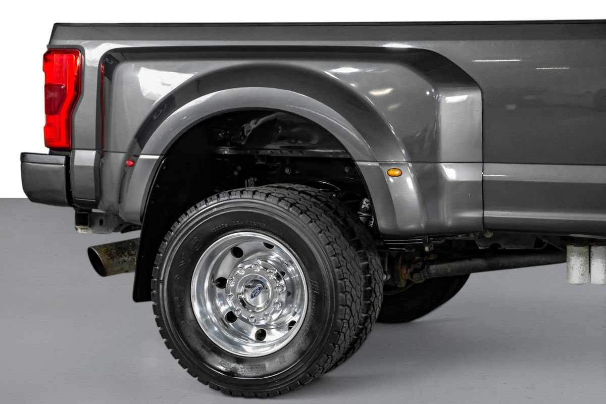 Used 2019 Ford F450 Platinum w/ Platinum Ultimate Package AWD/4WD image 6