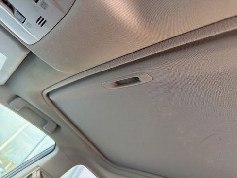 Used 2013 Toyota RAV4 XLE image 7