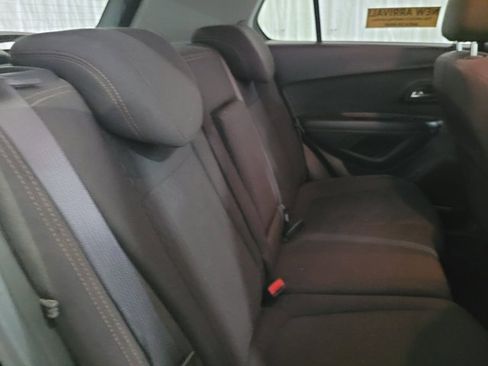 Used 2020 Chevrolet Trax LS w/ Tint and Cruise Package image 38