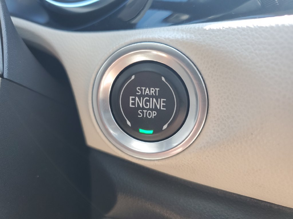 Used 2022 Buick Encore GX Essence w/ Advanced Technology Package FWD image 23