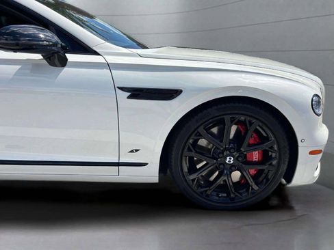 Certified 2024 Bentley Flying Spur S V8 image 6