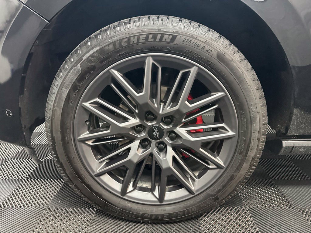 Used 2025 Ford Expedition Max Platinum w/ Stealth Performance Package AWD/4WD image 40