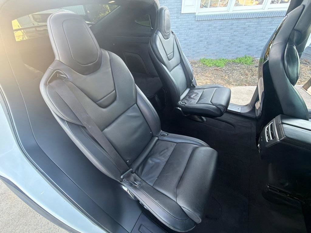 Used 2016 Tesla Model X Performance AWD/4WD image 27