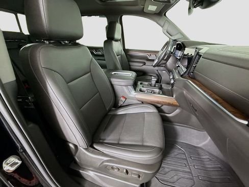 Used 2022 GMC Sierra 1500 SLT w/ SLT Premium Plus Package image 29